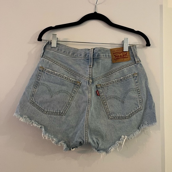 Levi’s Jean shorts - Picture 2 of 3